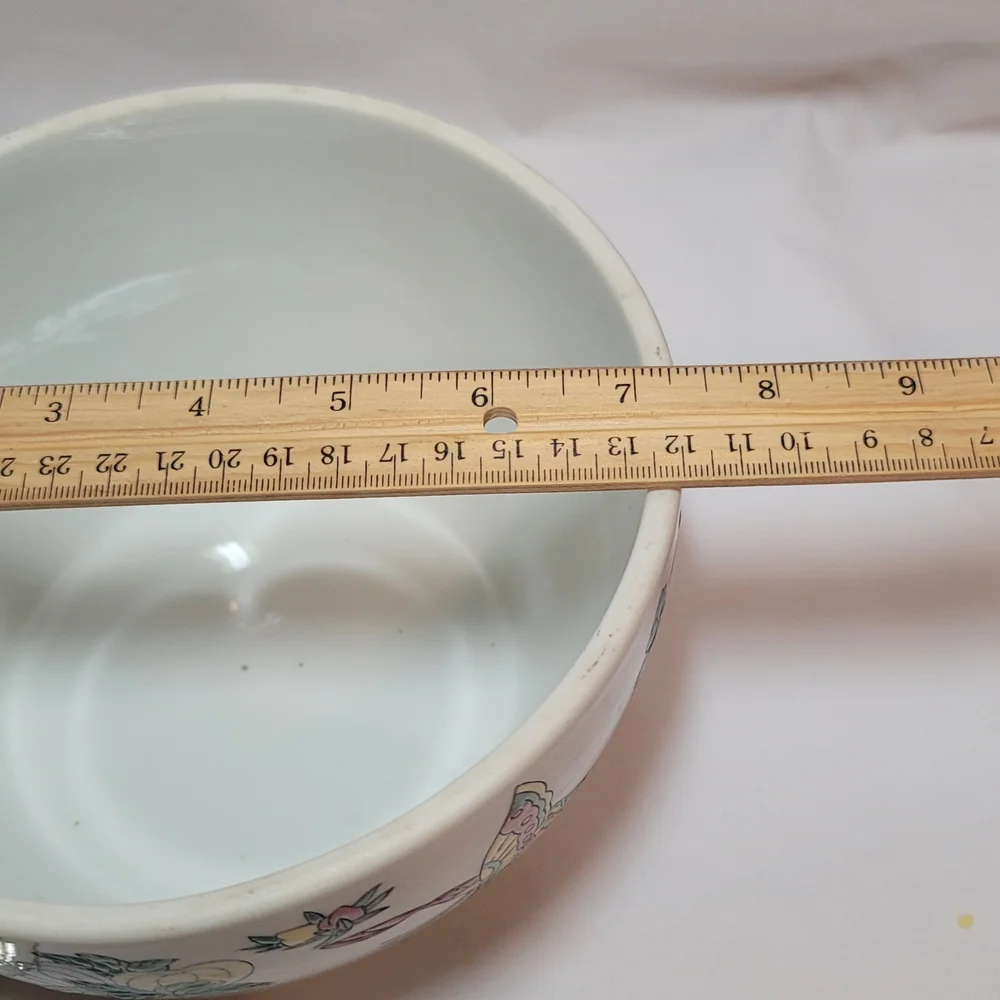 Williams Sonoma Floral Porcelain Lidded Bowl in White with Multicolor Flowers